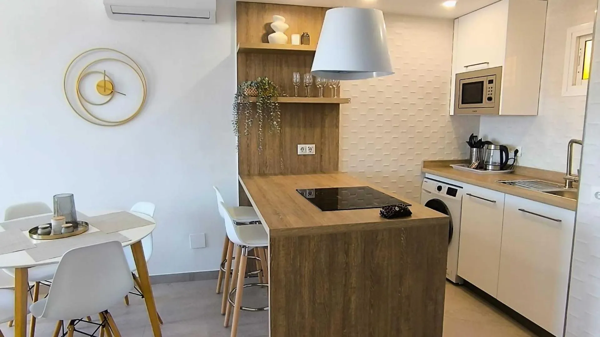 Benalmadena Minerva Ocean View 1 Bedroom Apartm 0*,  Spagna